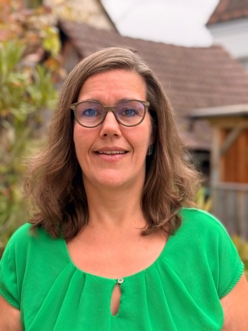 a626a422-ae88-4553-b9a3-575e3ba804e1 alt="Trainerin"